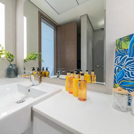 Eden'S Homes & Villas - Millennium Atria Residences دبي المظهر الخارجي الصورة